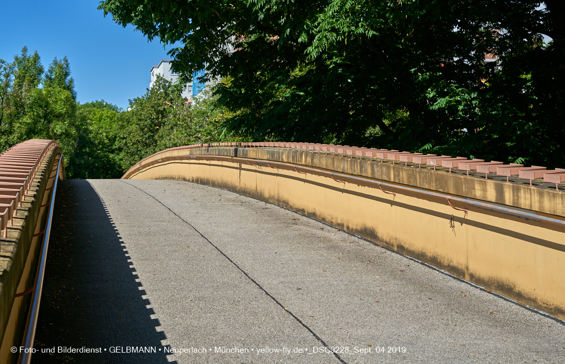 04.09.2019 - Einkaufs- und Wohnzentrum Quiddestraße in Neuperlach